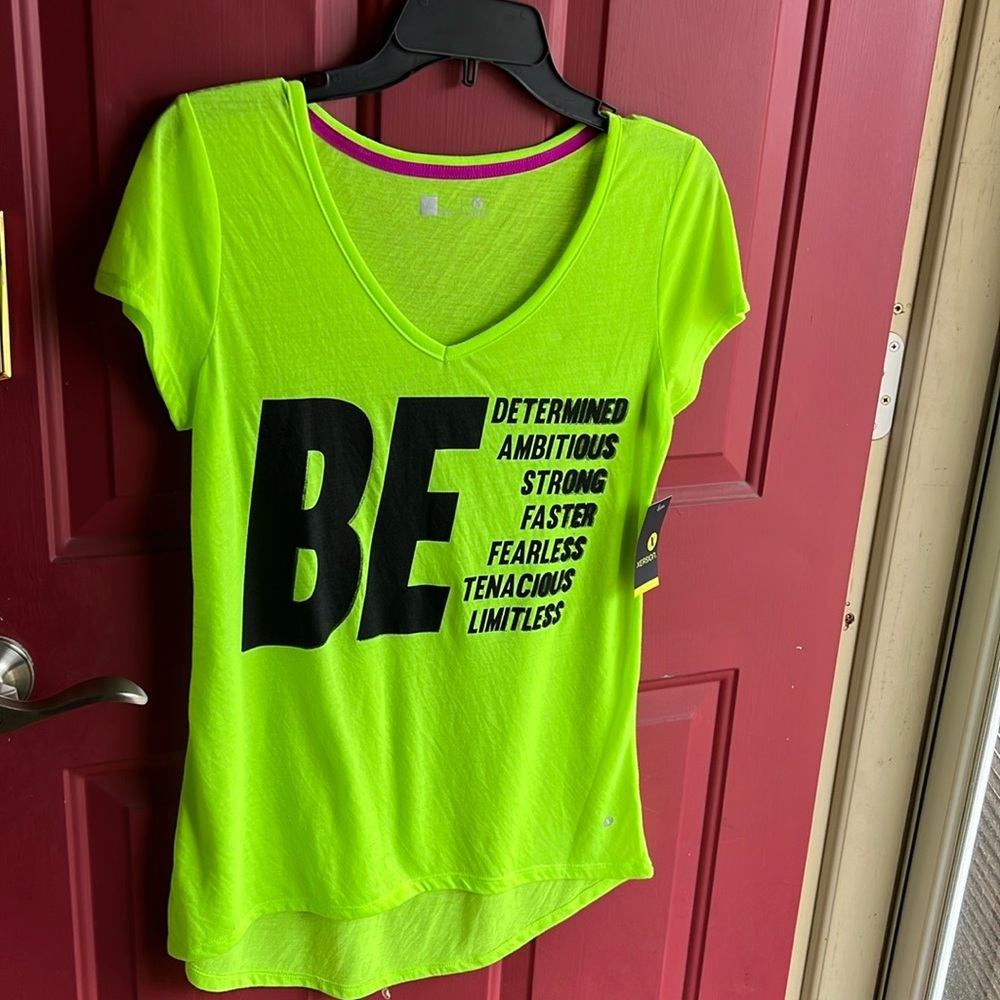 Xersion shamrock green short sleeve activewear shirt size small